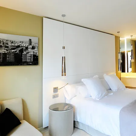 Hotel Grums &