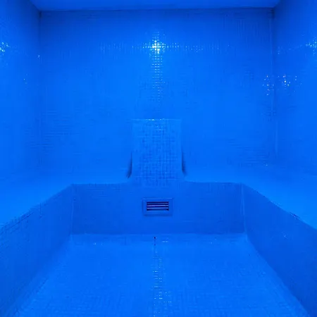 Grums & Hotel Barcelona