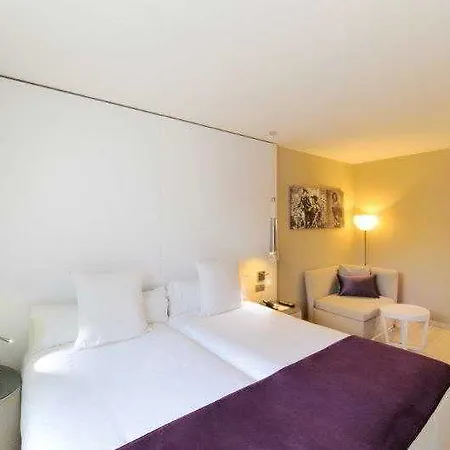 Grums & Hotel Barcelona