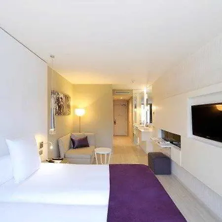 Grums & Hotel Barcelona