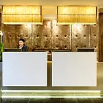 Hotel Grums &