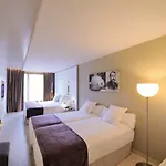 Grums Hotel&spa 호텔 4*