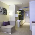 Grums Hotel&spa 호텔 4*