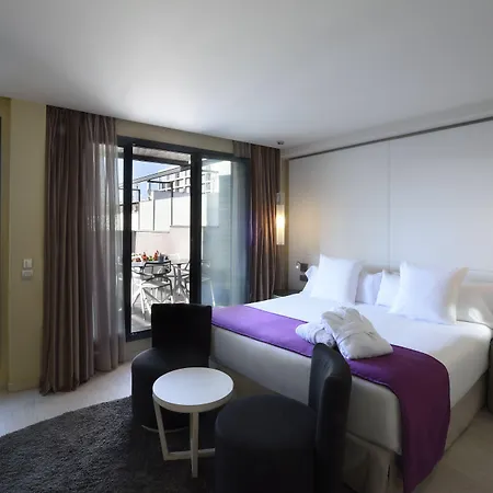 Grums & Ξενοδοχείο 4*